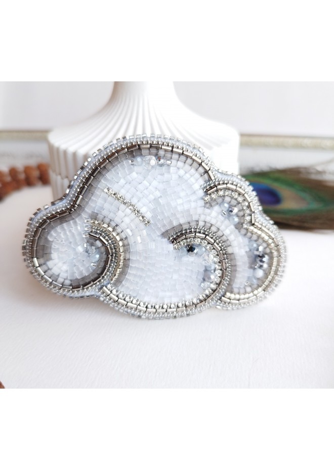 beaded cloud brooch gray 