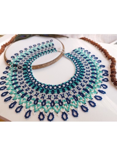 Emerald green blue collar beaded necklace, traditional Ukrainian beaded sylyanka