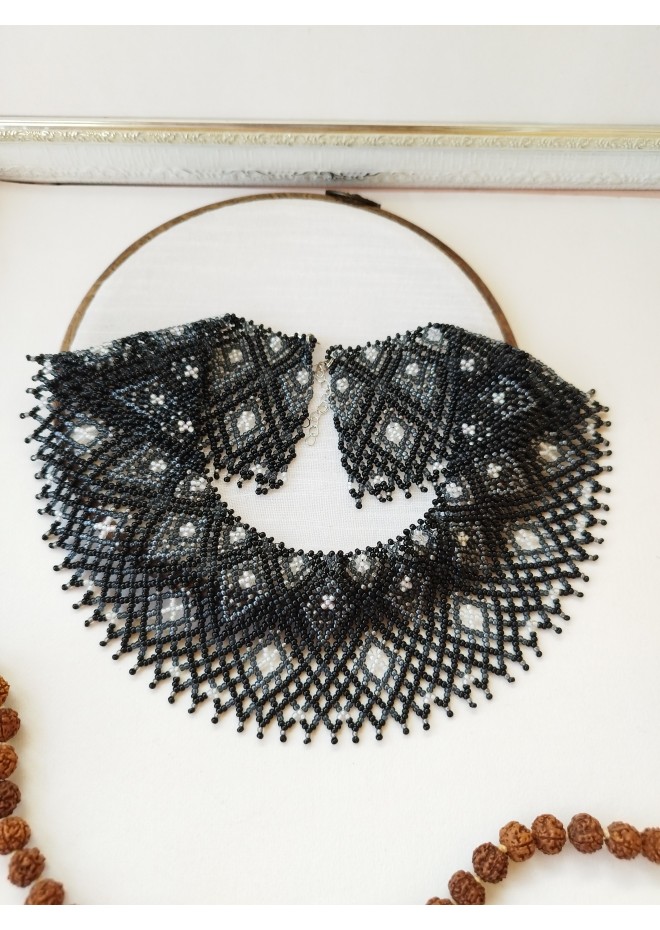 traditional Ukrainian beaded jewelry