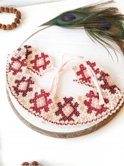 beige burgundi beaded collar necklace, traditional Ukrainian beaded sylyanka.