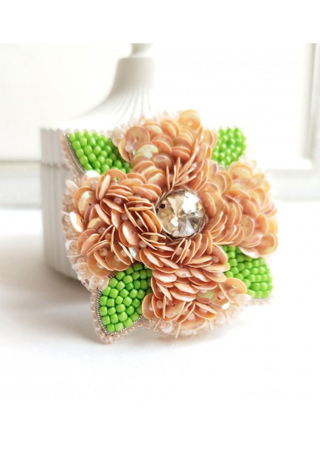 beaded flower brooch peach