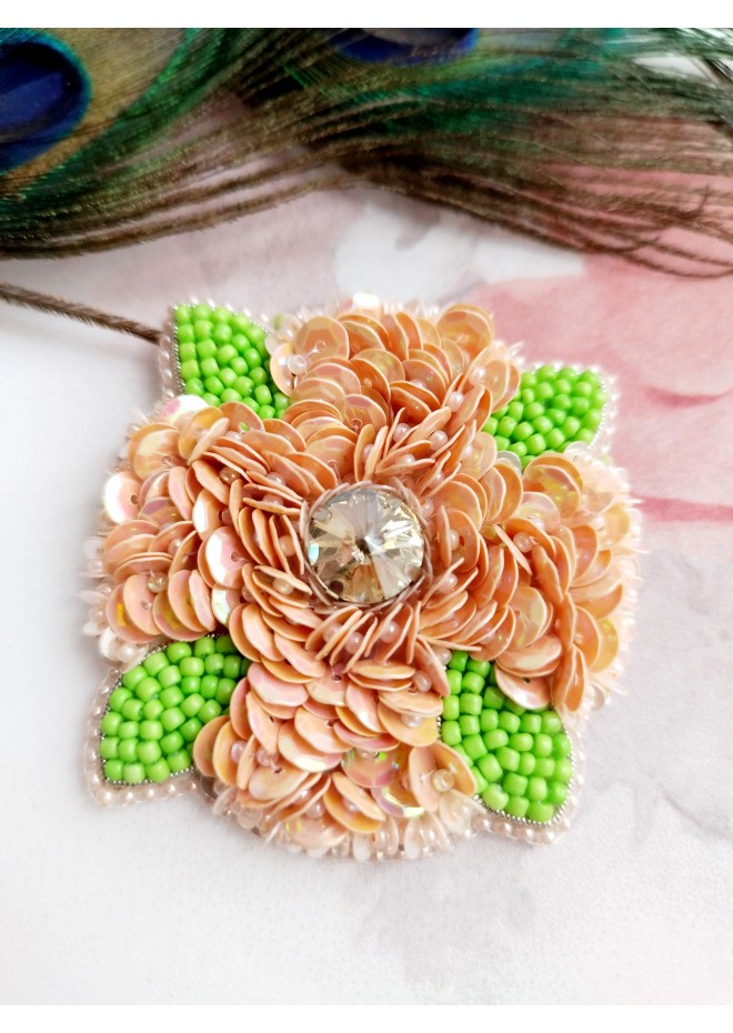 beaded flower brooch peach