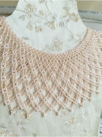 Beige collar beaded necklace, traditional Ukrainian beaded sylyanka