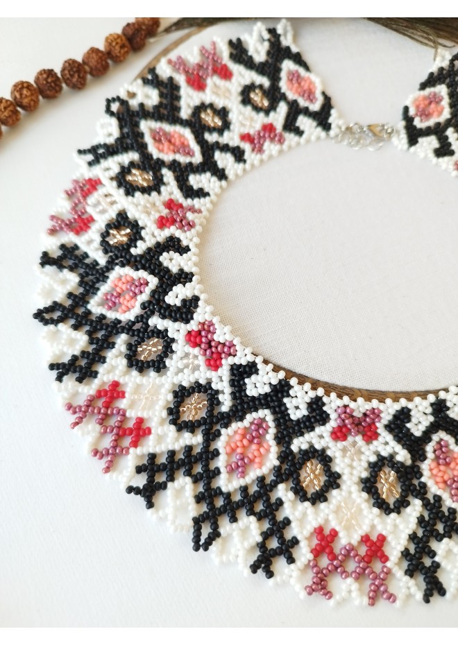 traditional Ukrainian beaded jewelry