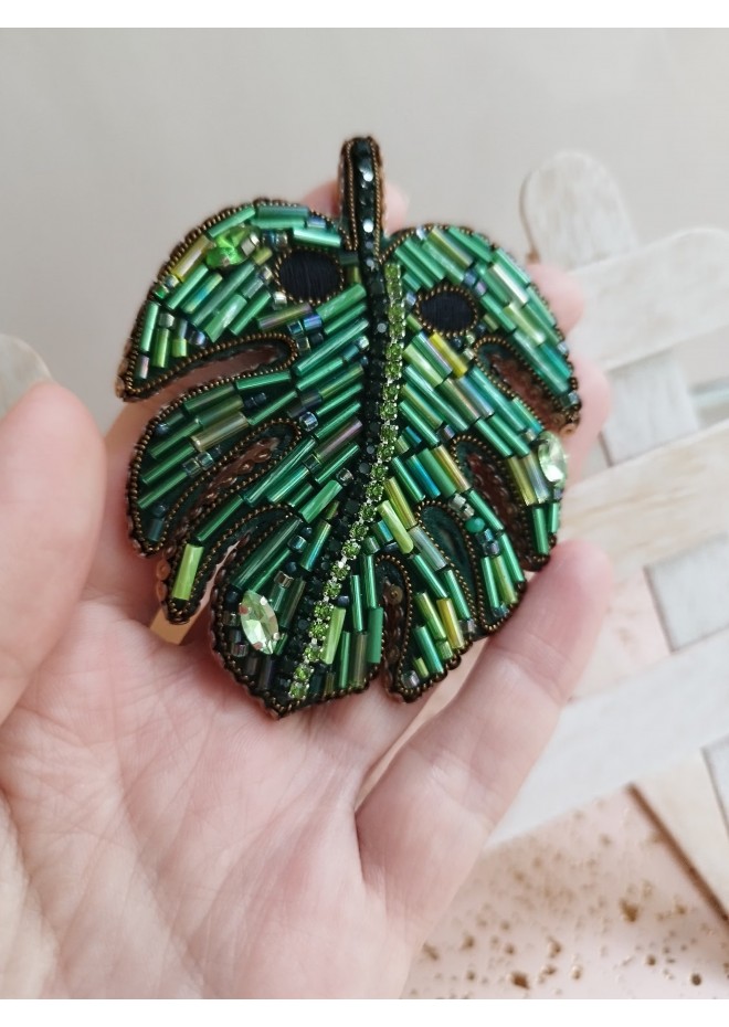 beaded embroidery brooch green monstera